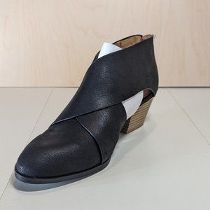 Qupid Women Almond Toe Cut Cross Nubuck Stylish Ankle Booties - Black -